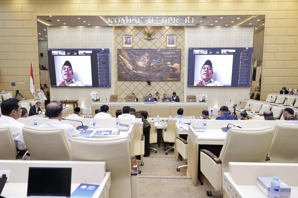 Wakil Ketua Komisi II DPR RI Zulfikar Arse Sadikin, dalam Rapat Kerja (Raker) dan Rapat Dengar Pendapat Umum (RDPU) Komisi II DPR RI secara daring, di Gedung Nusantara, DPR RI, Senayan, Jakarta, Kamis (30/7/2026)