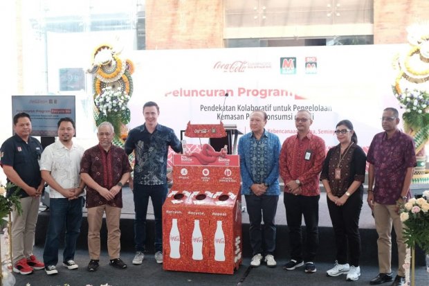 Kurangi Sampah Plastik, Coca-Cola System dan M Mart Luncurkan Recycle Me di Bali