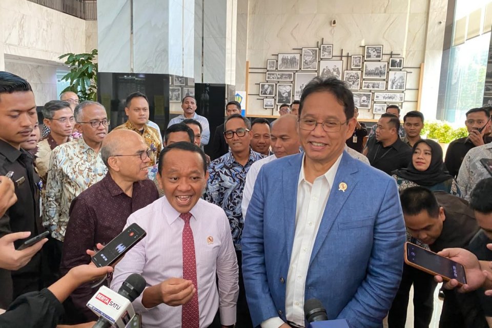 Menkeu Purbaya bertemu Menteri ESDM Bahlil Lahadalia
