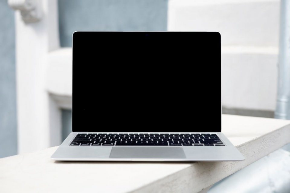 Cara Mengatasi Layar Laptop Blank 