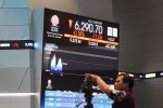 IHSG sesi pertama ditutup naik 0,56% ke 6.337 (Foto: Katadata/Fauza Syahputra) 