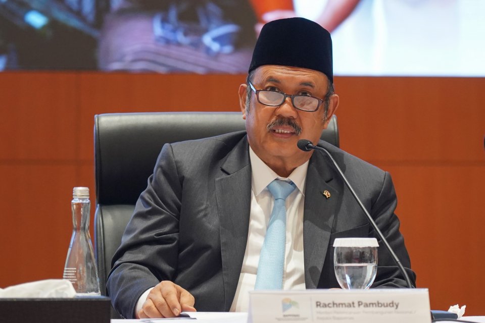 bappenas, upah murah