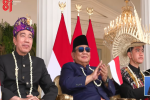 Presiden Prabowo Subianto, Presiden ke-7 Joko Widodo, dan Wakil Presiden Gibran Rakabuming Raka saat perayaan HUT ke-81 RI di Istana Merdeka, Jakarta,