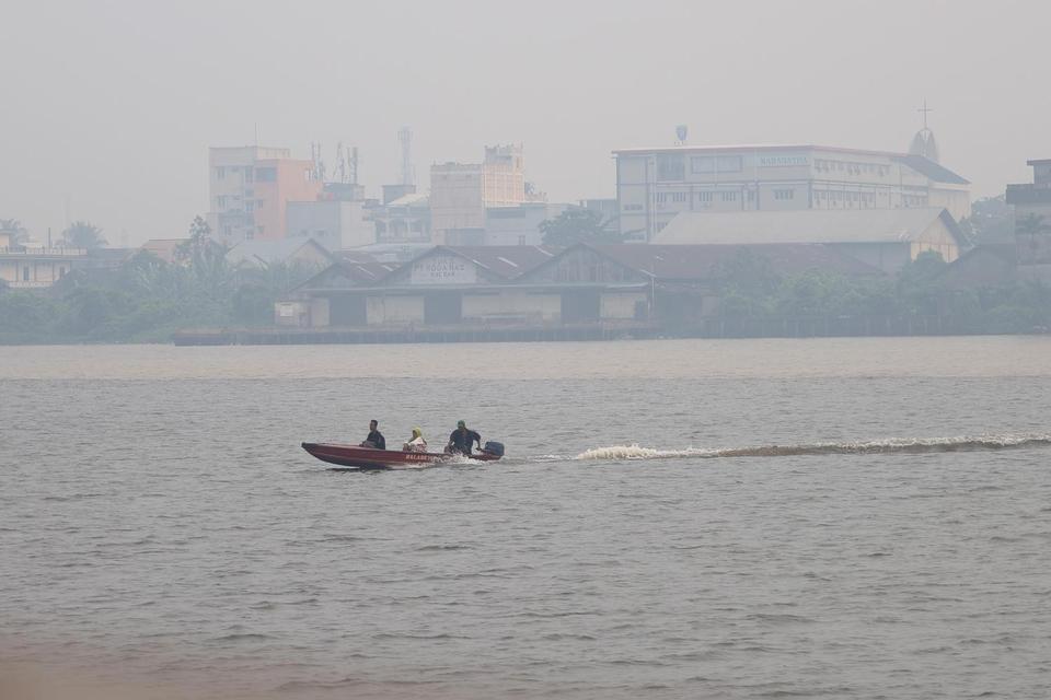 Karhutla Parah: AQI Pontianak 470, Ekonomi Terancam