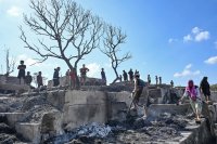 Pascakebakaran Desa Adat Sade di Lombok