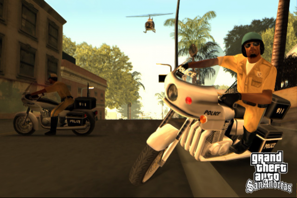Cuplikan gameplay saat dikejar polisi menggunakan sepeda motor sebelum menggunakan cheat GTA PS2