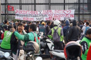 Suasana di DPR Jelang Aksi 27 Agustus oleh Aliansi Masyarakat Pati Bersatu (Foto: Katadata/Fauza Syahputra)