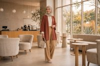 Ilustrasi Perempuan Berhijab