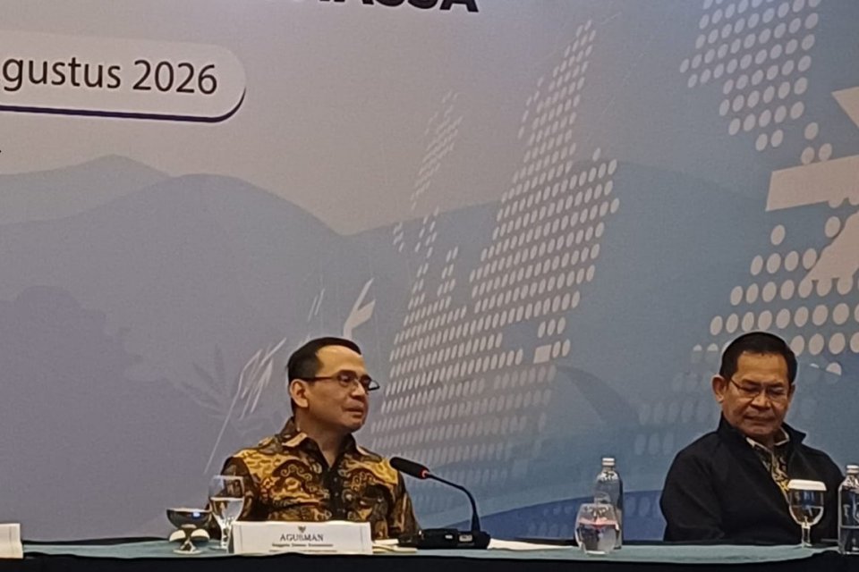 Kepala Eksekutif Pengawas Lembaga Pembiayaan, Perusahaan Modal Ventura, Lembaga Keuangan Mikro, dan Lembaga Jasa Keuangan Lainnya alias PVML OJK Agusman dalam diskusi bersama media di Lombok, NTB, Kamis (27/8/2026). 