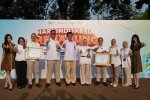 bank bjb raih penghargaan ojk