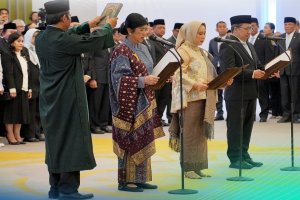 Pelantikan Gubernur BI Destry