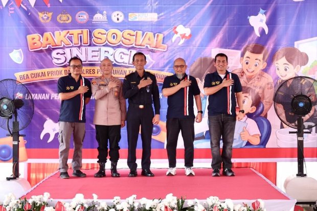 Bakti Sosial untuk keluarga TKBM Tanjung Priok