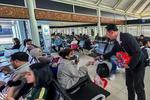 Peduli penumpang terdampak penutupan bandara