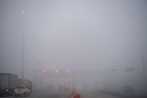 Jalan tol Palembang-Prabu ditutup dampak kabut asap