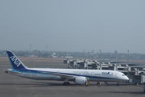 Penutupan mesin pesawat di Bandara Soekarno Hatta