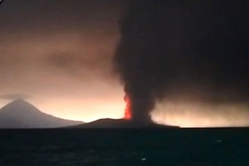 Gunung Anak Krakatau, erupsi anak krakatau