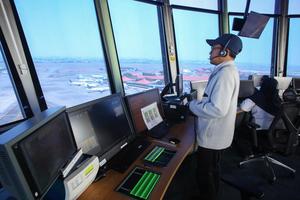 Petugas ATC tetap siaga