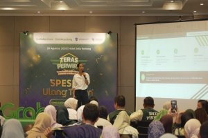 Sesi pemberian materi pemasaran digital melalui GrabAds bagi para Mitra GrabMerchant dalam acara Teras Perwira Spesial Ulang Tahun 2026 di Jakarta.