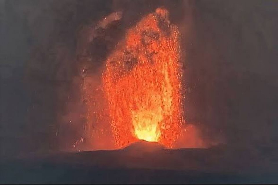 Update erupsi Krakatau terkini 