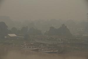 Kabut asap karhutla di Palangka Raya
