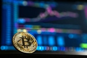 Perbedaan Trading Crypto dengan Investasi Crypto 