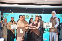 Batik Muslim Fashion Award dan Semarang Halal Fest 2026, yang digelar di kawasan Eks Plaza Simpang Lima, Minggu (13/9/2026), sebagai salah satu rangka