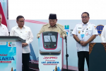 Presiden Prabowo Subianto saat meresmikan perpanjangan proyek LRT Manggarai-Kelapa Gading, Rabu (16/9).