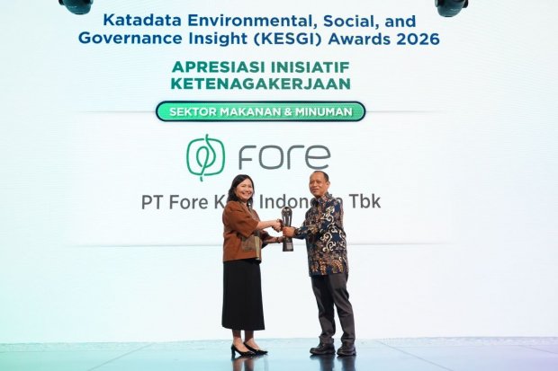 PT Fore Kopi Indonesia Tbk (FORE) meraih KESGI Awards 2026 untuk Apresiasi Inisiatif Ketenagakerjaan Sektor Makanan & Minuman.