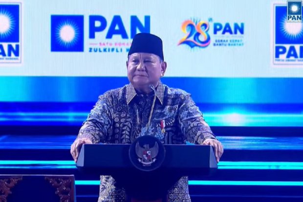 Presiden Prabowo Subianto saat berpidato dalam HUT ke-28 Partai Amanat Nasional (PAN) di Jakarta, Jumat (18/9).
