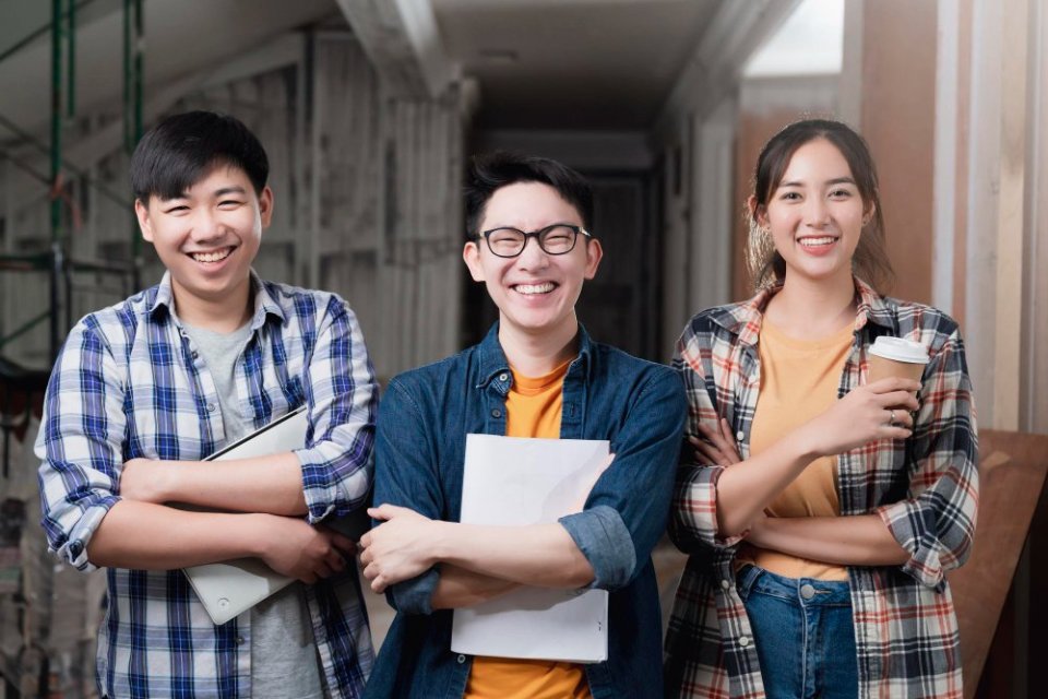 Prompt Gemini AI Foto Yearbook Sekolah yang Realistis