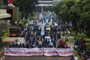 Unjuk rasa buruh di Jakarta