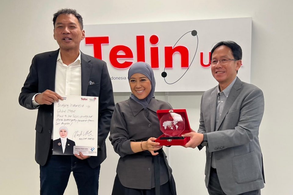 Menteri Komunikasi dan Digital Republik Indonesia (Menkomdigi) Meutya Hafid mengunjungi kantor PT Telekomunikasi Indonesia International (Telin), yang merupakan operating company PT Telkom Indonesia (Persero) Tbk (Telkom), di Los Angeles, Amerika \Se