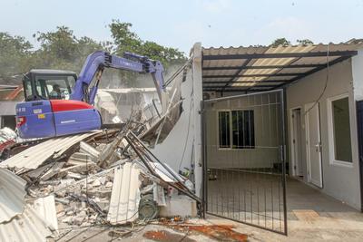 Pembongkaran bangunan di Lapas Kelas IIA Cibinong Bogor