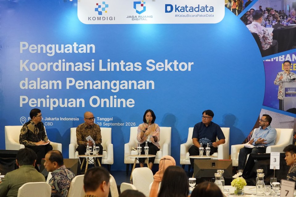 Sesi Focus Group Discussion (FGD) “Penguatan Koordinasi Lintas Sektor dalam Penanganan Penipuan Online (Scam)”.