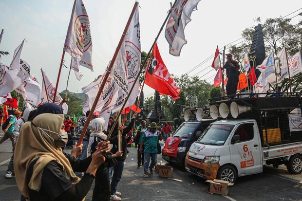 Unjuk rasa aliansi buruh di Jawa Tengah