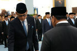 Arrmanatha Nasir saat dilantik menjadi Menteri Luar Negeri di Istana Kepresidenan, Jakarta, Kamis (1/10).