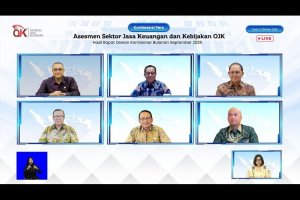 Konferensi pers hasil Rapat Dewan Komisioner Bulanan OJK, Senin (5/10).