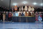 Pembukaan pagelaran Wayang Kuliterasi dengan lakon "Pandawa Kalah Judol" sebagai rangkaian acara Financial Healing 2026 di Taman Literasi Martha Tia