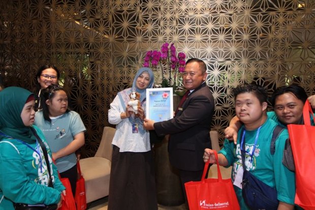 Swiss-Belhotel Gelar Kegiatan Sosial Merayakan Hari Jadi ke-39
