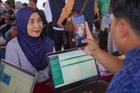 Antusiasme Warga Bali Daftarkan Data ke Perlinsos Digital Untuk Penyaluran Bansos (Foto: Katadata/Fauza Syahputra)