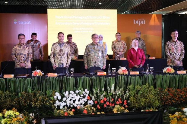 Jajaran manajemen BTPN Syariah usai RUPSLB 2026 (13/10). RUPSLB membahas rencana pembelian kembali saham (buyback) dengan nilai maksimal Rp1 triliun s