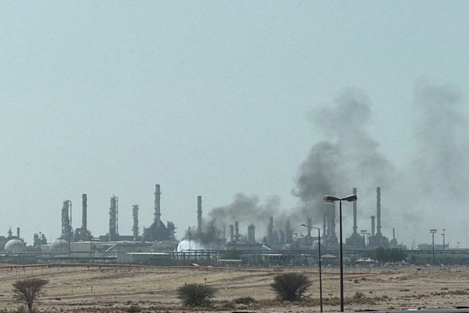 Aramco, Arab Saudi, Houthi, perang Timur Tengah