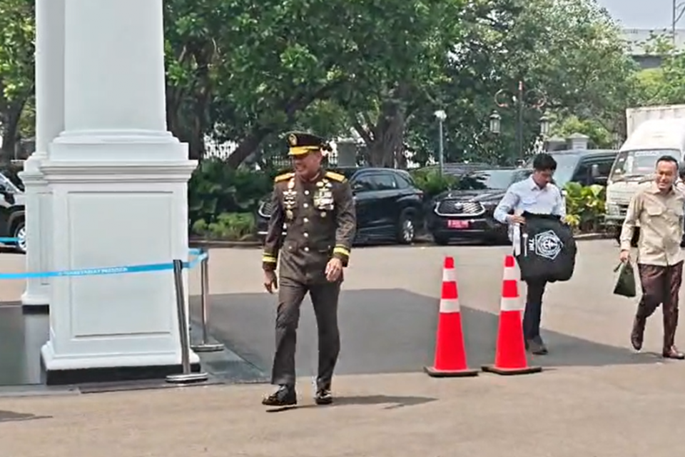 Pangdam XXI/Radin Inten Mayjen TNI Kristome Sianturi saat tiba di Istana Kepresidenan, Jakarta, Kamis (15/10). Foto: M Fajar Riyandanu/Katadata