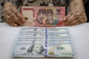 Nilai tukar rupiah melemah