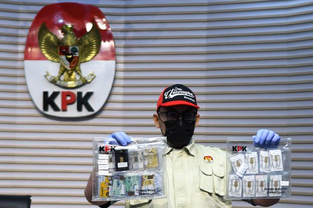 Barang bukti korupsi penggunaan DSP BNPB