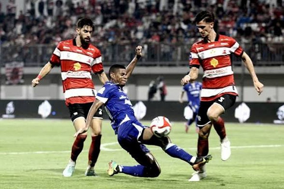 Prediksi Madura United vs Persib Bandung