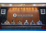 Konferensi pers hasil rapat Dewan Gubernur Bank Indonesia (RDG) bulan Oktober 2026 (Foto: Katadata/Fauza Syahputra)