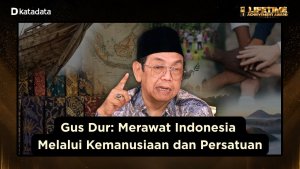 Gus Dur: Merawat Indonesia Melalui Kemanusiaan dan Persatuan