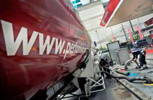 BBM Subsidi KATADATA | Agung Samosir